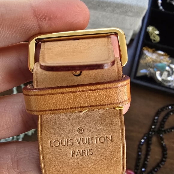 Louis Vuitton Strap Holder - Picture 4 of 4